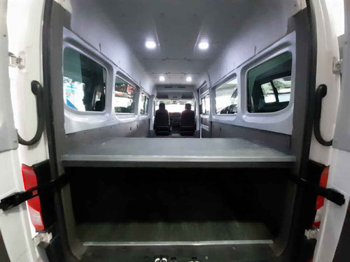 Imagen 8 de 15 de Volkswagen Crafter 2019 5p L4/2.0/tdi Man Lwb 19/pas C/e 3.