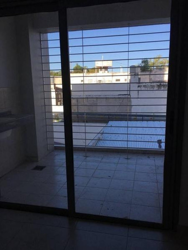 Imagen 5 de 7 de Vendo Departamento A Metros De La Peatonal