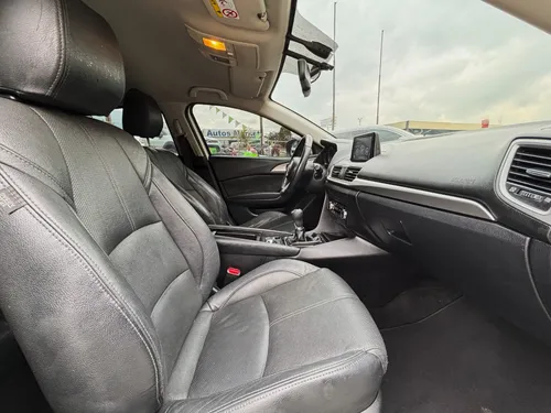 Mazda 3 Touring