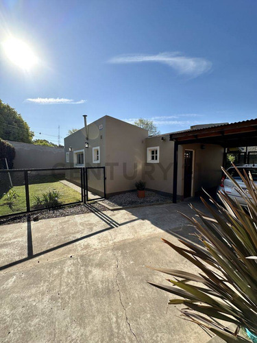 Casa En Venta En City Bell, En Una Planta