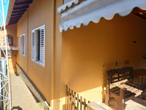 Casa 3quartos 2b