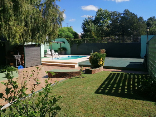 Casa En Atlántida 4 Dorm. 4 Baños Y Piscina