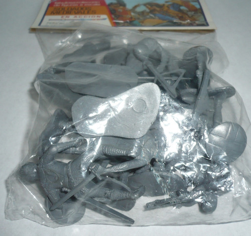 Set De Soldado Medieval Cruzadas - Muñeco De Juguete Vintage