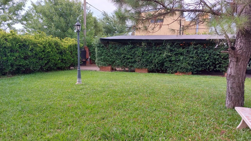 Casa Venta Punta Chacra Gran Patio Con Pileta Y Quincho