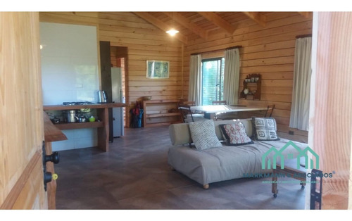 Casa Y Cabaña Con Orilla De Rio En Condominio Privado Pucon