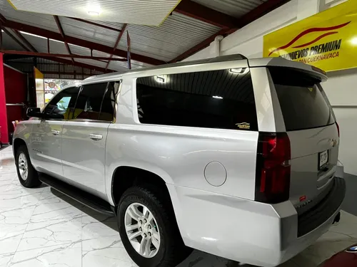 Chevrolet Suburban 5.4 Lt Piel Blanca At