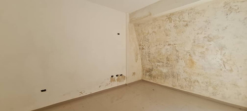 Imagen 5 de 17 de En Venta Exclusivo Townhouse En La Trigaleña Obra Blanca135541