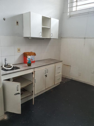 Imagen 7 de 30 de Edificio Entero En Piedras Esq Misiones