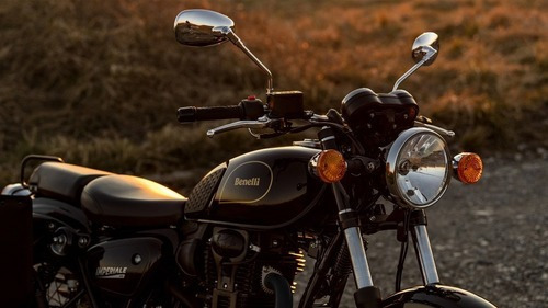 Imagen 19 de 25 de Benelli Imperiale 400 Motozuni