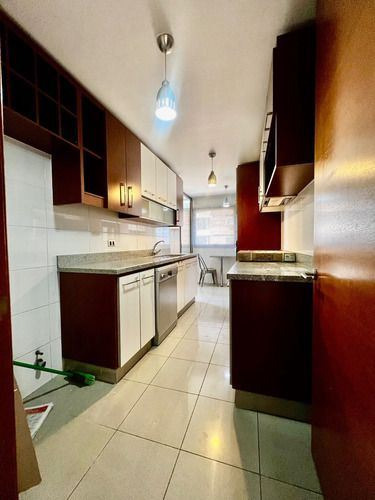 Departamento En Arriendo De 4 Dorm. En Las Condes
