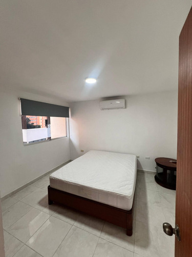 Alquiler De Apartamento En Urb. El Bosque Resd. Monticello Rp