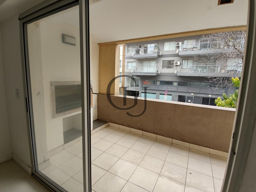 Imagen 21 de 29 de En Venta ! Excelente Departamento 3 Amb Con Patio, Cochera Y Balcon Aterrazado - 93m2