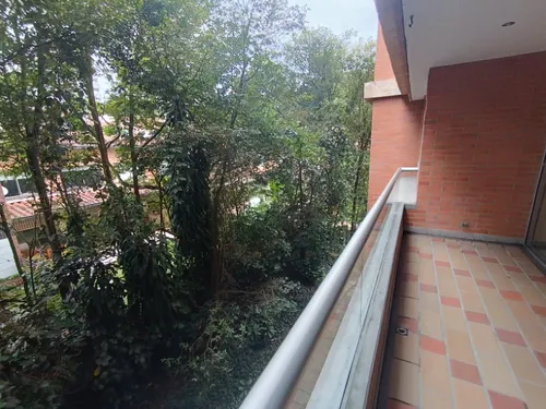 Apartamento En Arriendo Ubicado En Envigado Sector Benedictinos (27092).