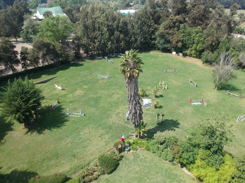 Centro Ecuestre Lonquén Norte / Calera De Tango 3,8 Há