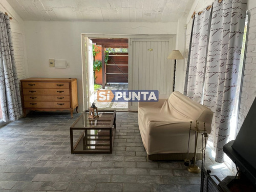 Imagen 22 de 30 de Casa En Venta - Cantegril