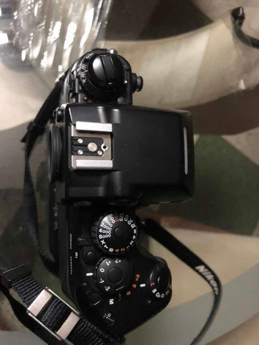 Imagen 3 de 5 de Nikon F4 Nueva Sin Detalle Sin Caja Tal Cómo Está En Foto