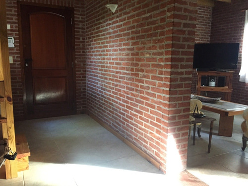 Chalet En Zona Norte De Pinamar, 3 Dormitorios + Dependencia