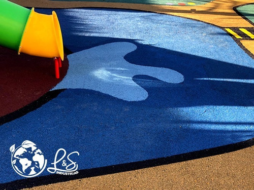 Piso De Caucho Continuo In Situ Para Plazas Colegios Gym