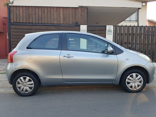 Toyota Yaris Xli Sport 1.3 2007. ¡super Económico!