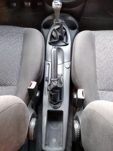 Imagem 12 de 14 de Ford Focus 2008 1.6 Glx Flex 5p
