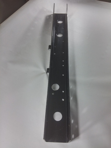 Imagen 4 de 6 de Travesaño Delantero Chasis Chevrolet Npr 8971000411