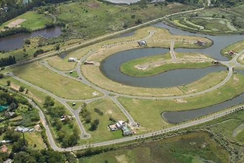 Imagen 2 de 6 de Lote C/amarras Y Salida Al Río Lujan - Barrio Parque Náutico El Cazal