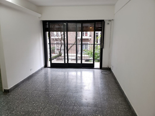 Imagen 2 de 25 de Venta 2 Amb C/balcón Al Frente Luminoso Belgrano/colegiales