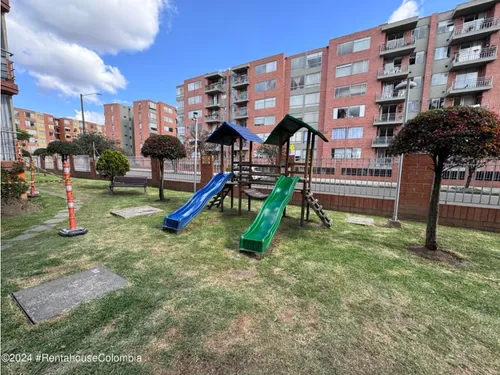 Apartamento En Modelia Occidental Rah Co: 25-143