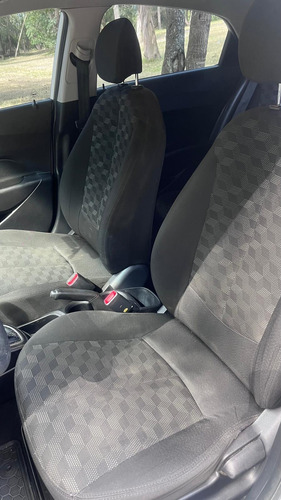 Hyundai HB20S 1.6 Comfort Plus 4p