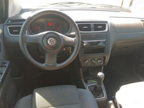 Imagem 6 de 7 de Volkswagen Fox 1.0 Mi Trend 8v Flex 4p Manual