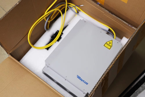 Generador Láser De Fibra Óptica Raycus 30 Watts De Potencia