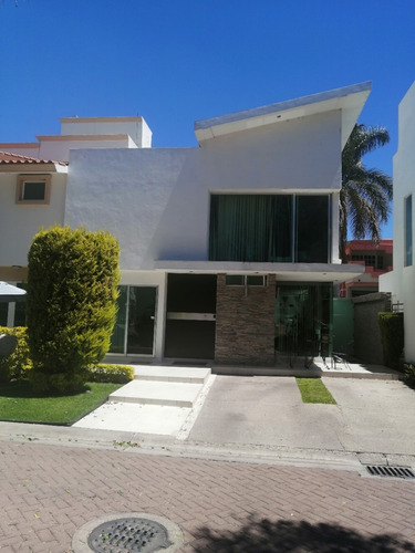 Vendo Casa En Fracc. Residencial San Antonio De Ayala