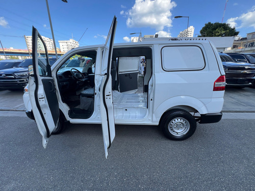 Suzuki Apv 2023