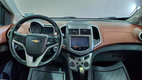 Imagen 10 de 15 de Chevrolet Sonic 2016 1.6 Ltz At