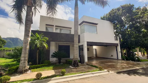 Casas En Venta En El Portón De Valle Alto | Metros Cúbicos