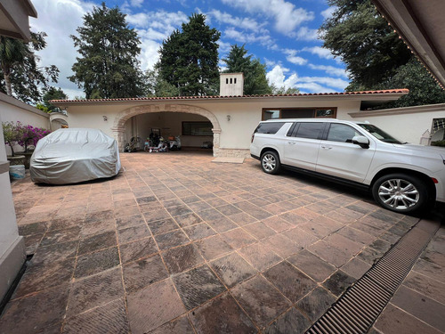 Venta De Casa En Fraccionamiento San Carlos En Metepec