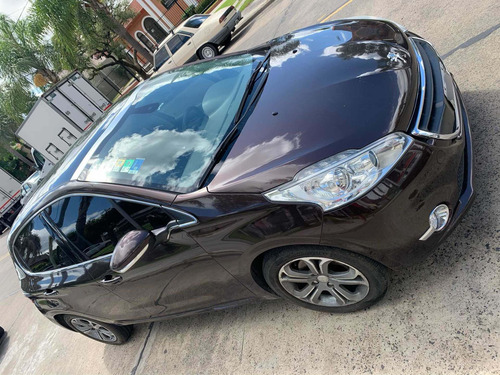 Peugeot 208 1.6 Feline 2014