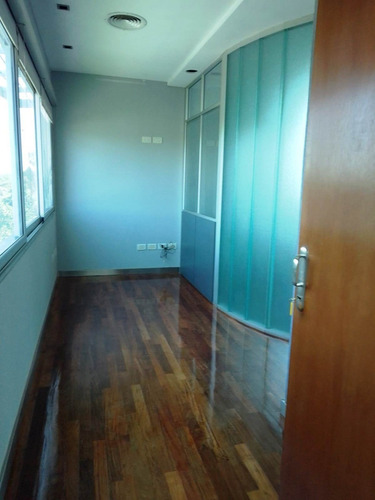 Pilar / Excelente Oficina / 90m2