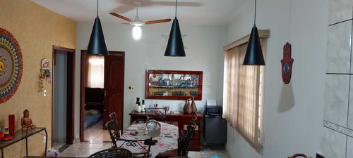 Imagem 3 de 6 de Casa À Venda Com 2 Quartos No Jardim Arangá, Araraquara