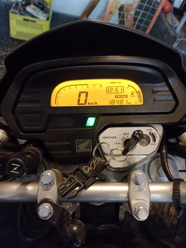 Imagen 4 de 7 de Honda Falcon (lanus)
