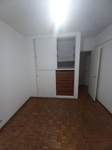 Departamento En Alquiler En San Pedrito Y Avda Rivadavia