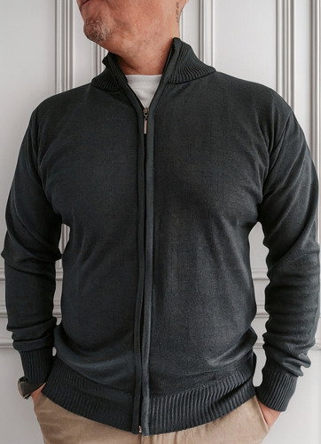 Campera Tejida De Hilo Con Cierre