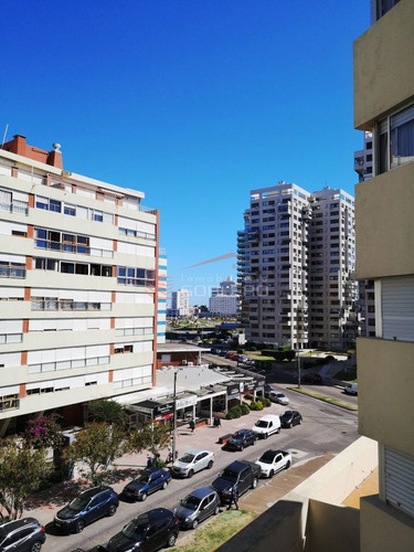 Imagen 5 de 30 de Apartamento En Alquiler, Punta Del Este, Próximo A Playa Brava Y Mansa, Buenos Servicios, Próximo Enjoy, Conrad