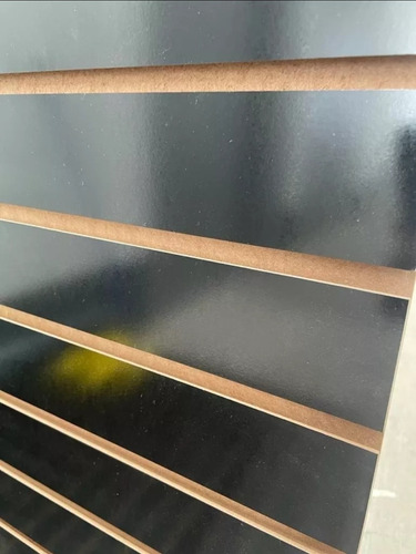 Exhibipanel Negro1.22x2.44mts
