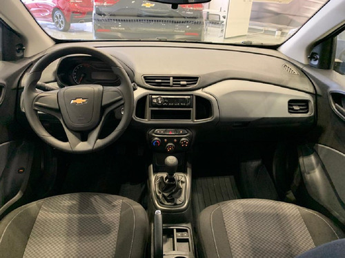 Imagen 21 de 24 de Chevrolet Onix Joy Black 1.4n Manual 5 Puertas Hachback 23
