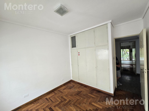 Ph En Villa Urquiza, Gran Balcon A La Calle, Cochera, 1 Piso X Escalera