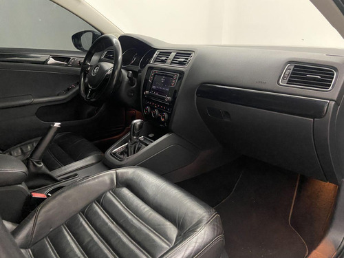 Volkswagen Jetta 2.0 Tsi Highline 211cv Gasolina 4p Tiptronic