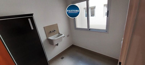 Imagen 4 de 14 de Venta De Depto 2 Amb En Duplex Con Cochera!
