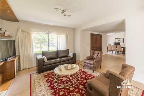 Imagen 5 de 28 de Excelente Casa Dos Plantas, 3 Dormitorios En Venta - Kentucky