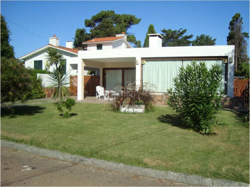 Casa En Punta Del Este, Mansa